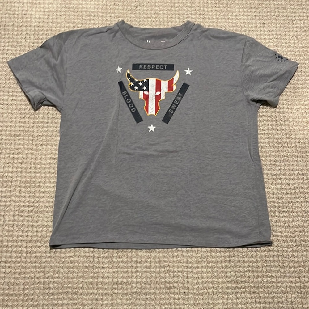 Under Armour Womens Project Rock t size large great condition only worn once!